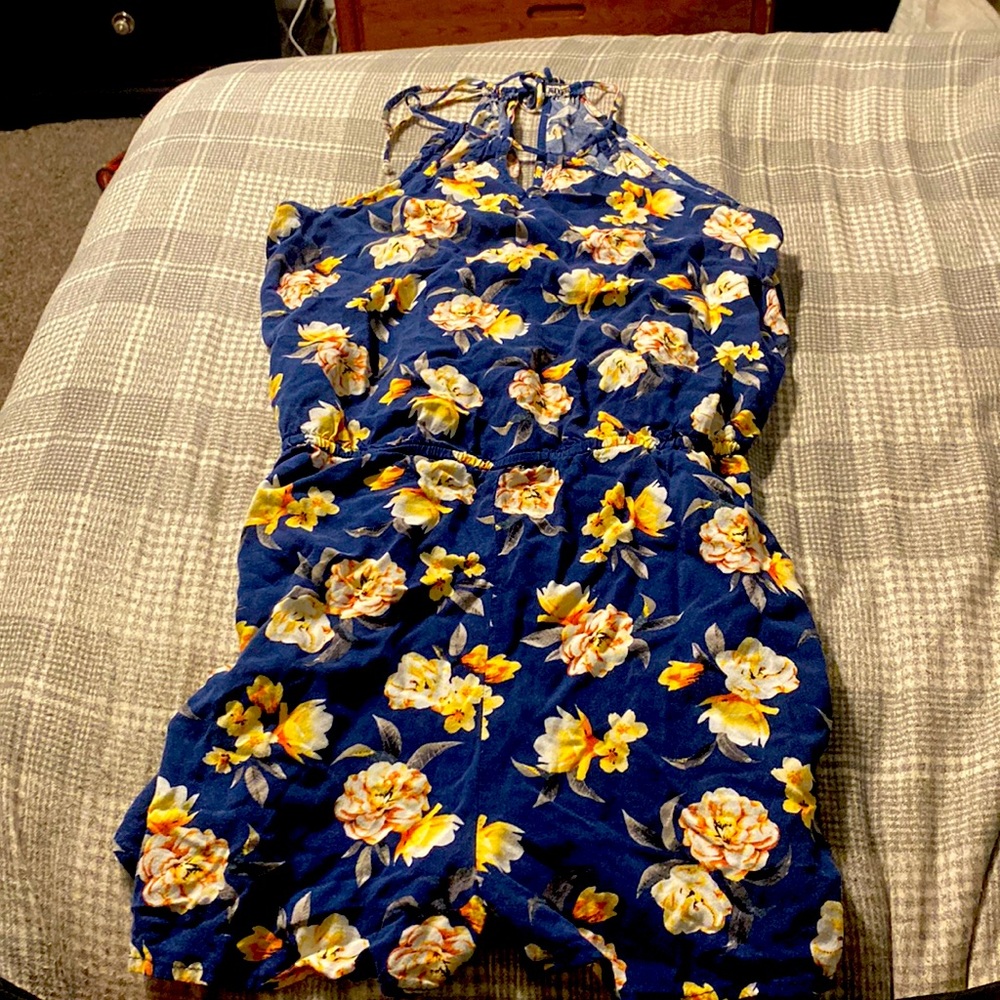 Aeropostale M  floral romper